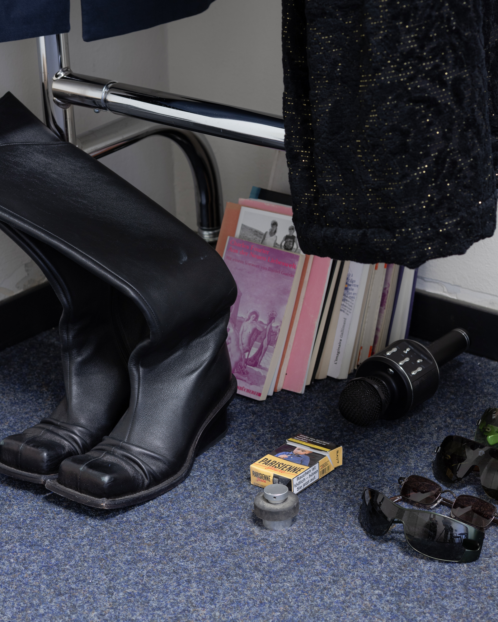 intimacies_office_fritzenzo_lo-2